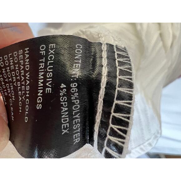 Calessa top size 1X white/multi pleats embroidery bell sleeve boho fairy angel - Picture 10 of 10